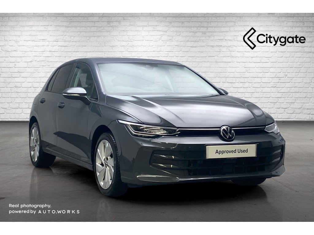 Main listing image - Volkswagen Golf