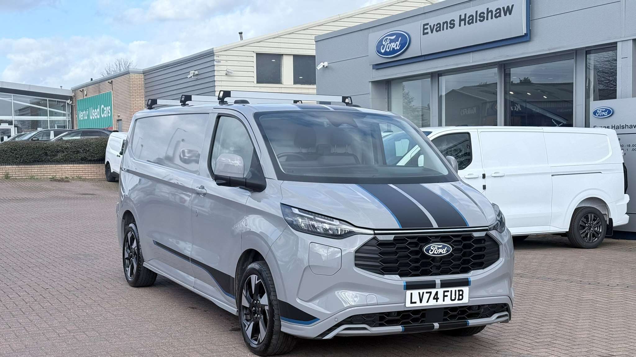 Main listing image - Ford Transit Custom