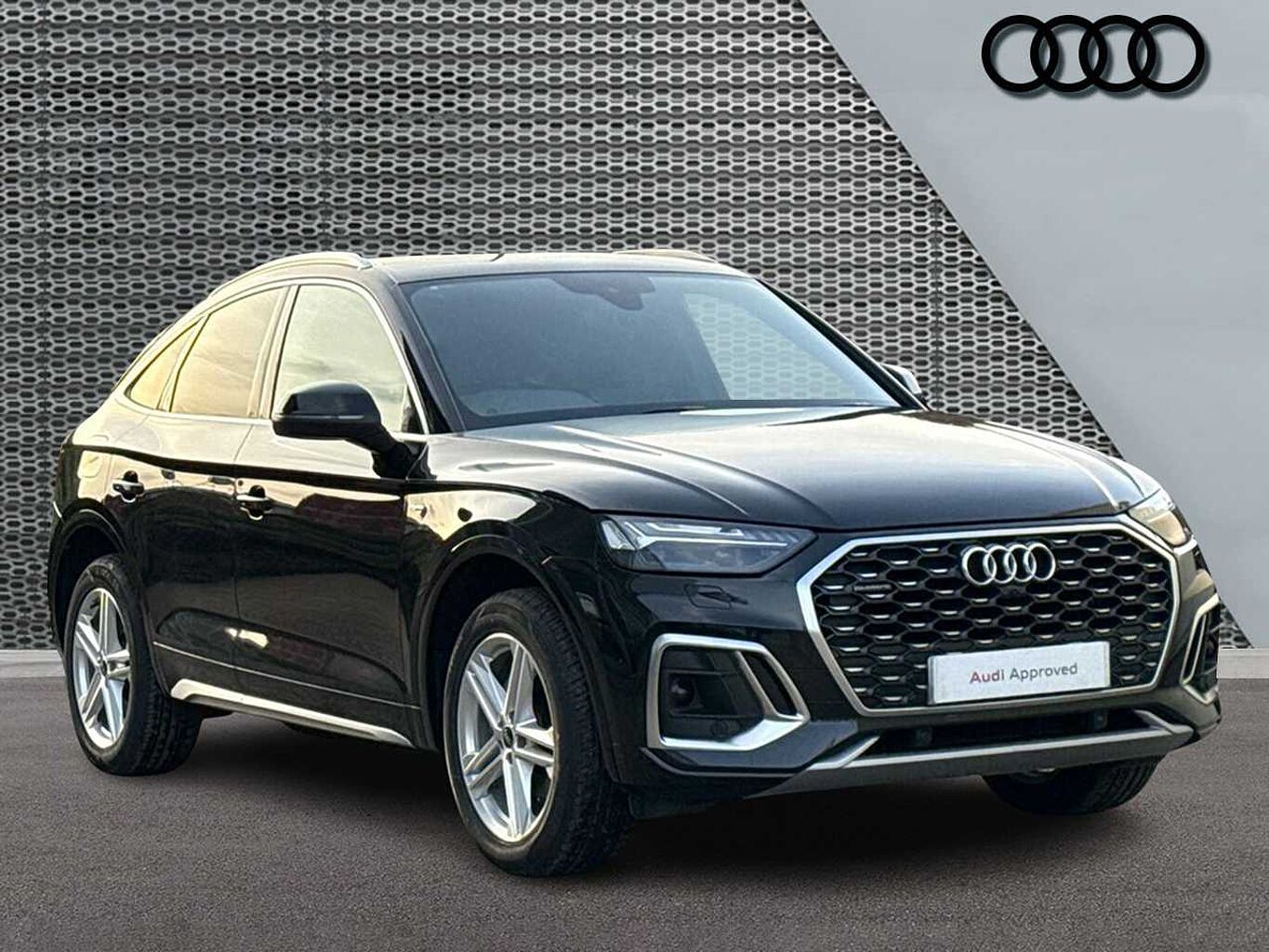 Main listing image - Audi Q5 Sportback