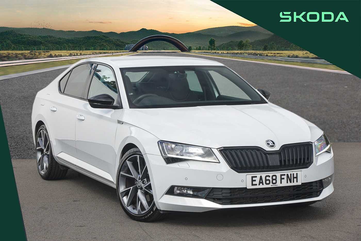 Main listing image - Skoda Superb