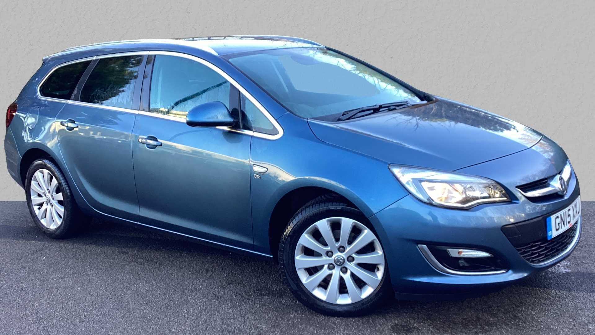 Main listing image - Vauxhall Astra Sports Tourer