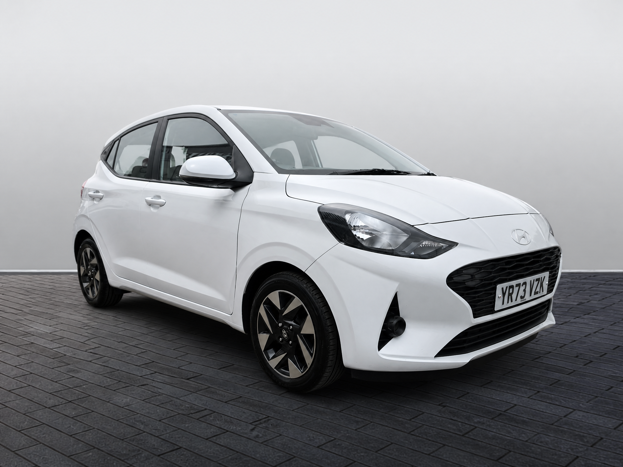 Main listing image - Hyundai i10