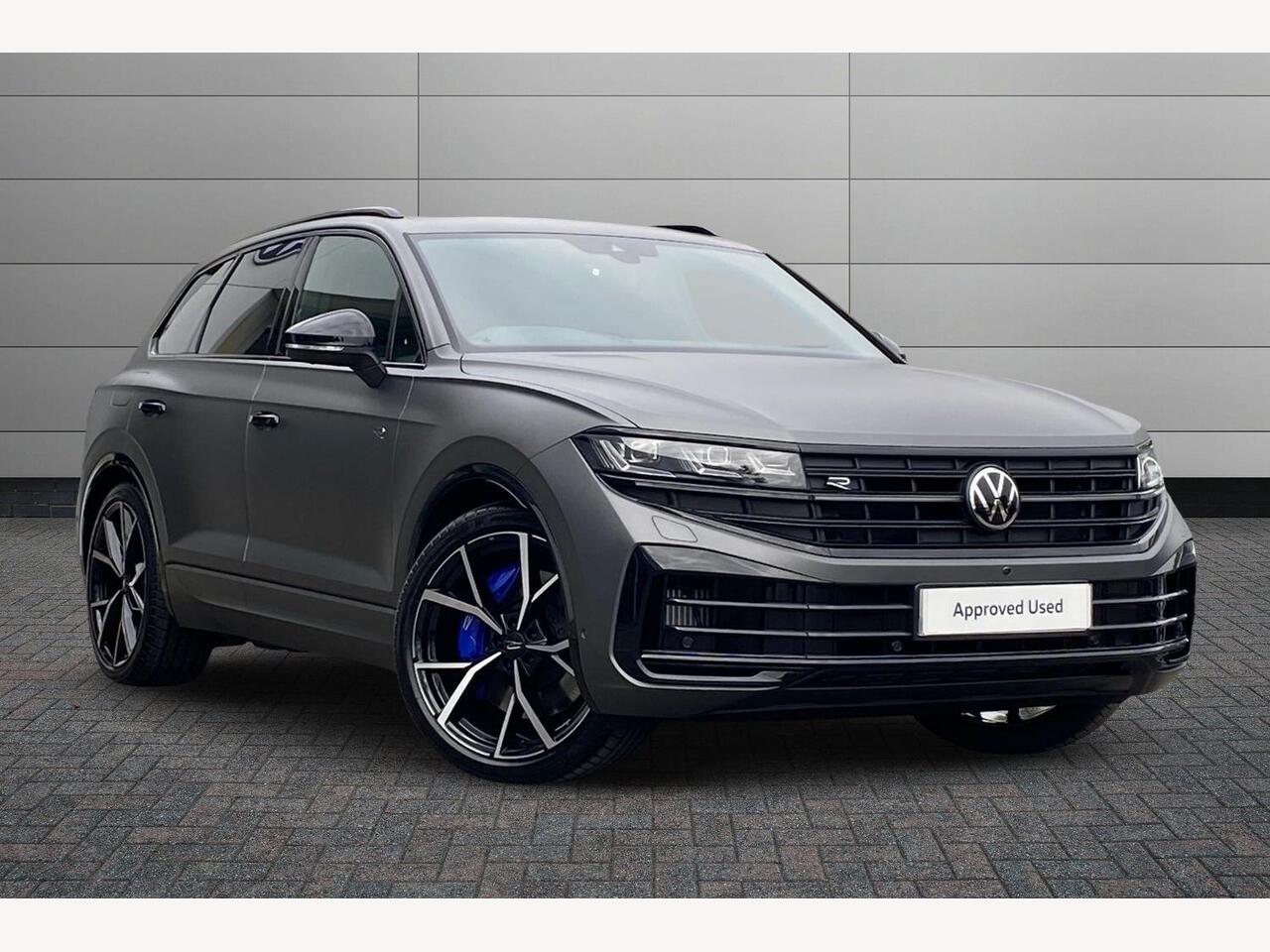 Main listing image - Volkswagen Touareg