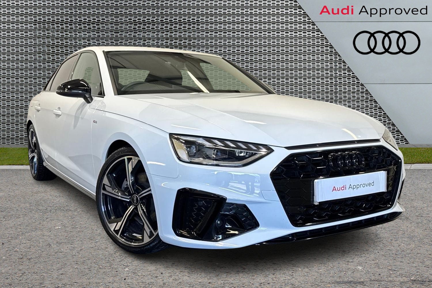 Main listing image - Audi A4