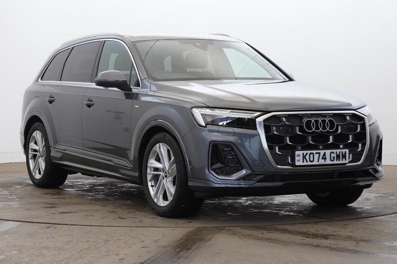 Main listing image - Audi Q7