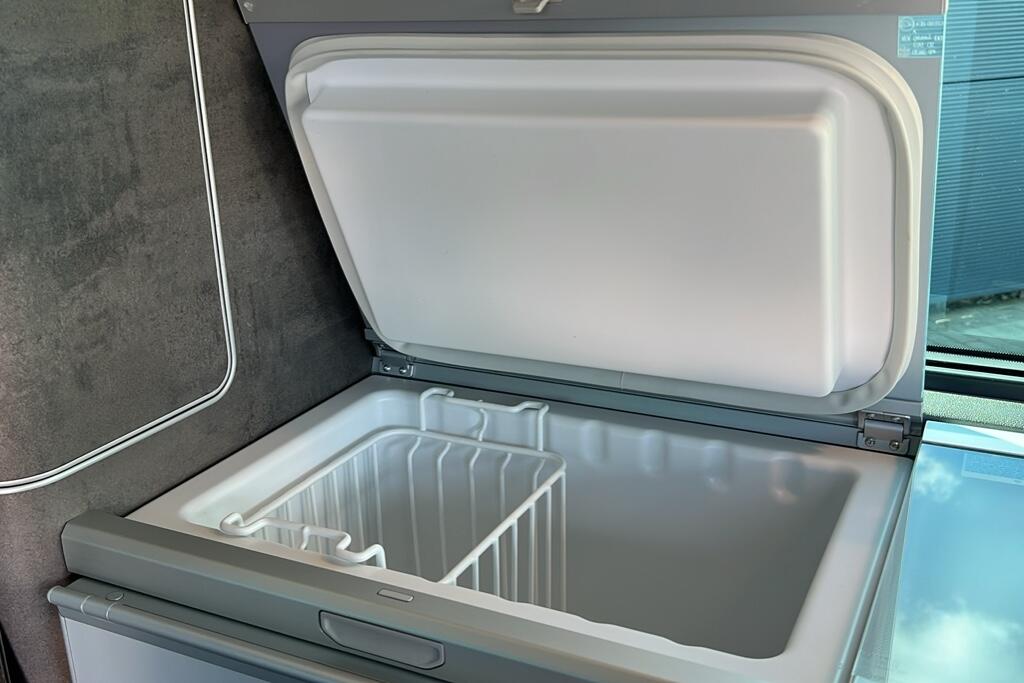 Main listing image - Volkswagen California
