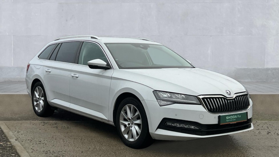 Main listing image - Skoda Superb Estate