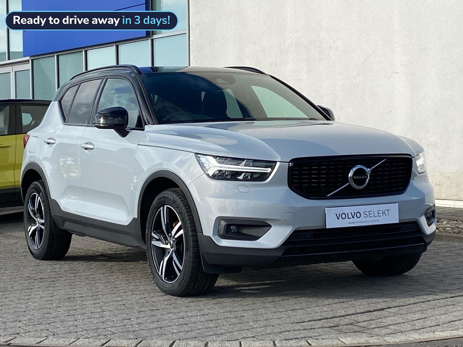 Main listing image - Volvo XC40