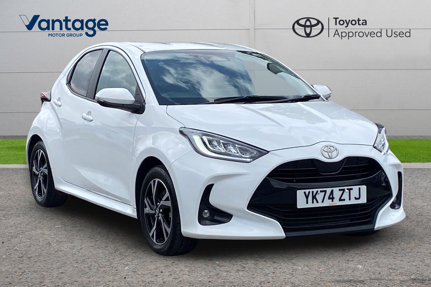 Main listing image - Toyota Yaris