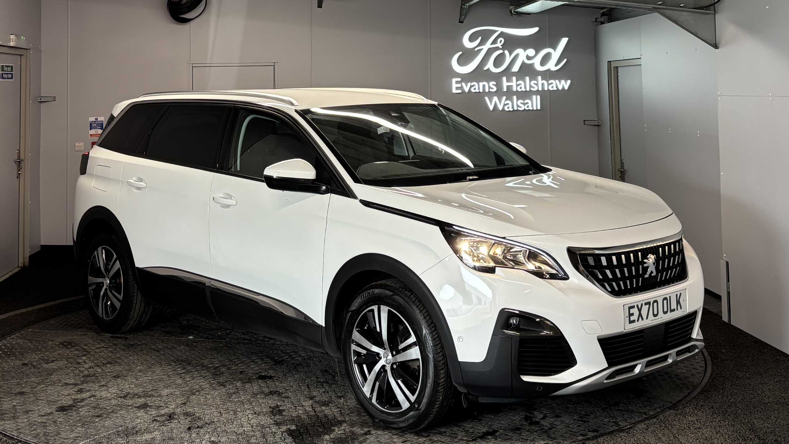 Main listing image - Peugeot 5008