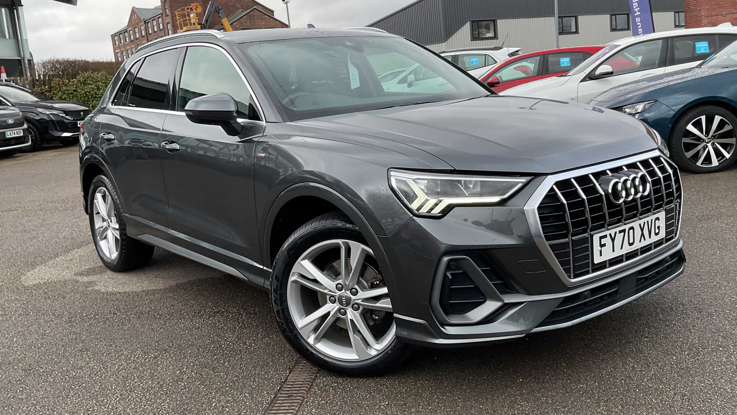 Main listing image - Audi Q3