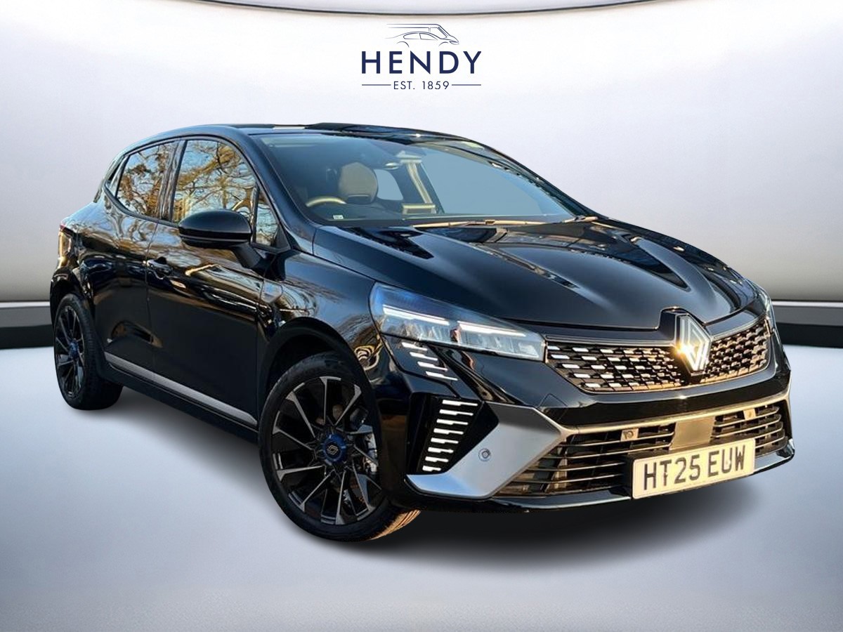 Main listing image - Renault Clio