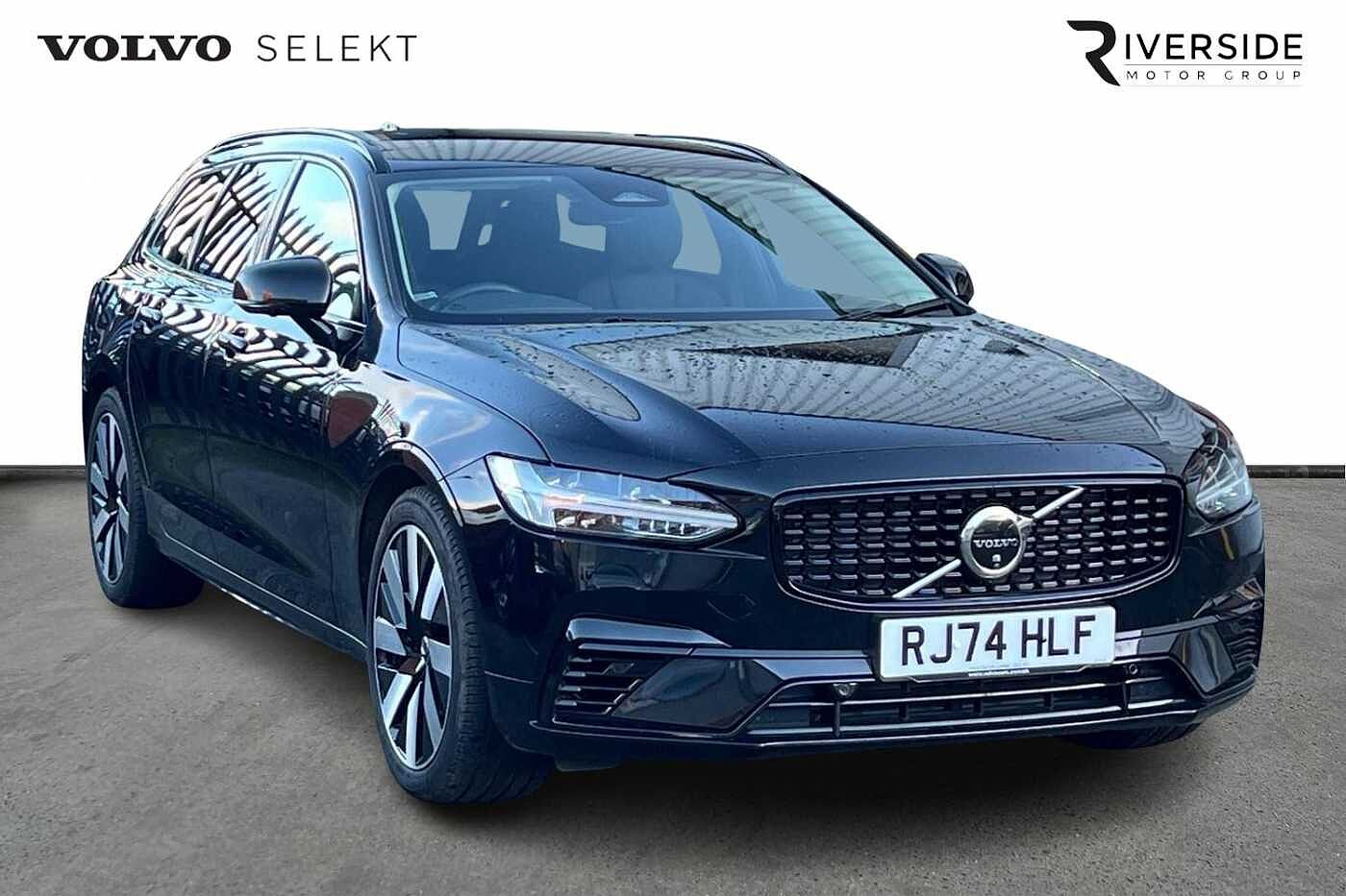Main listing image - Volvo V90