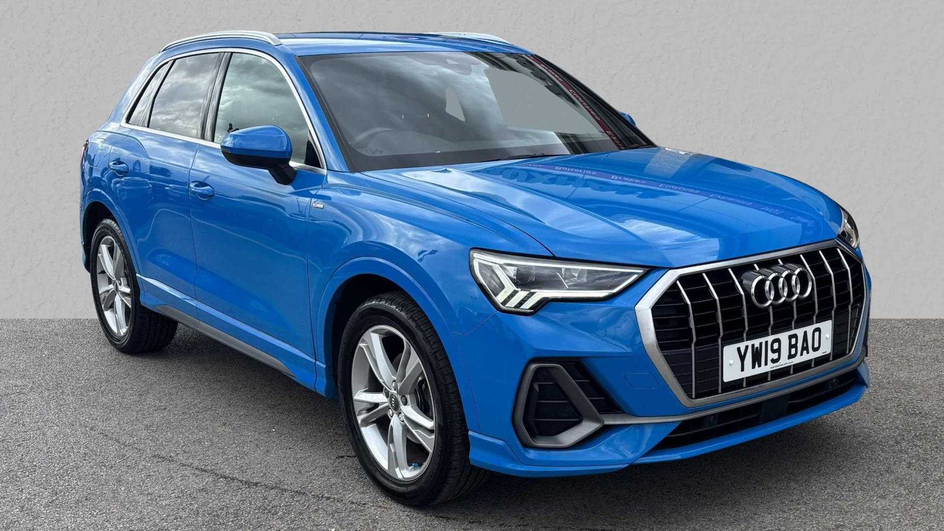 Main listing image - Audi Q3