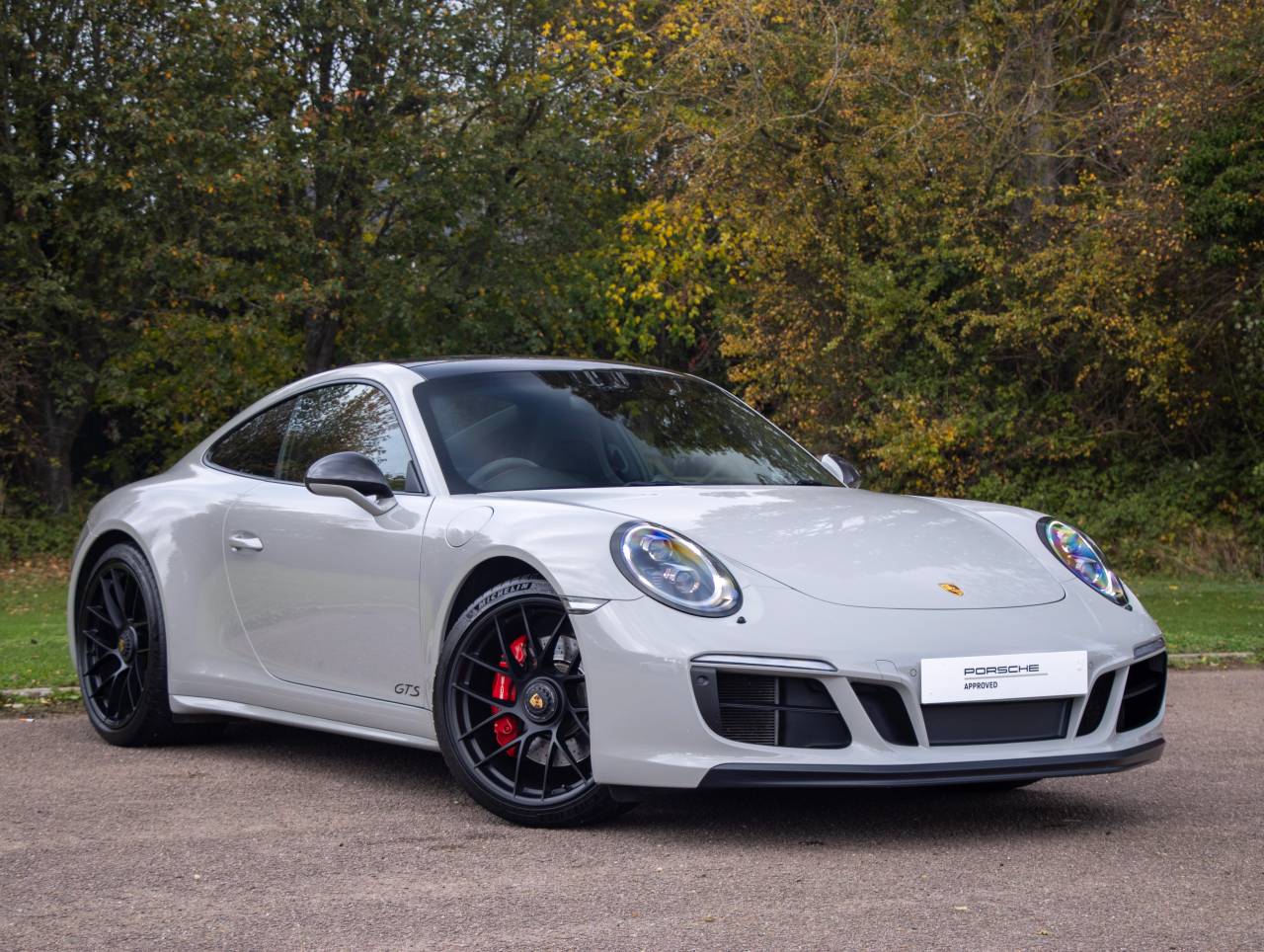 Main listing image - Porsche 911