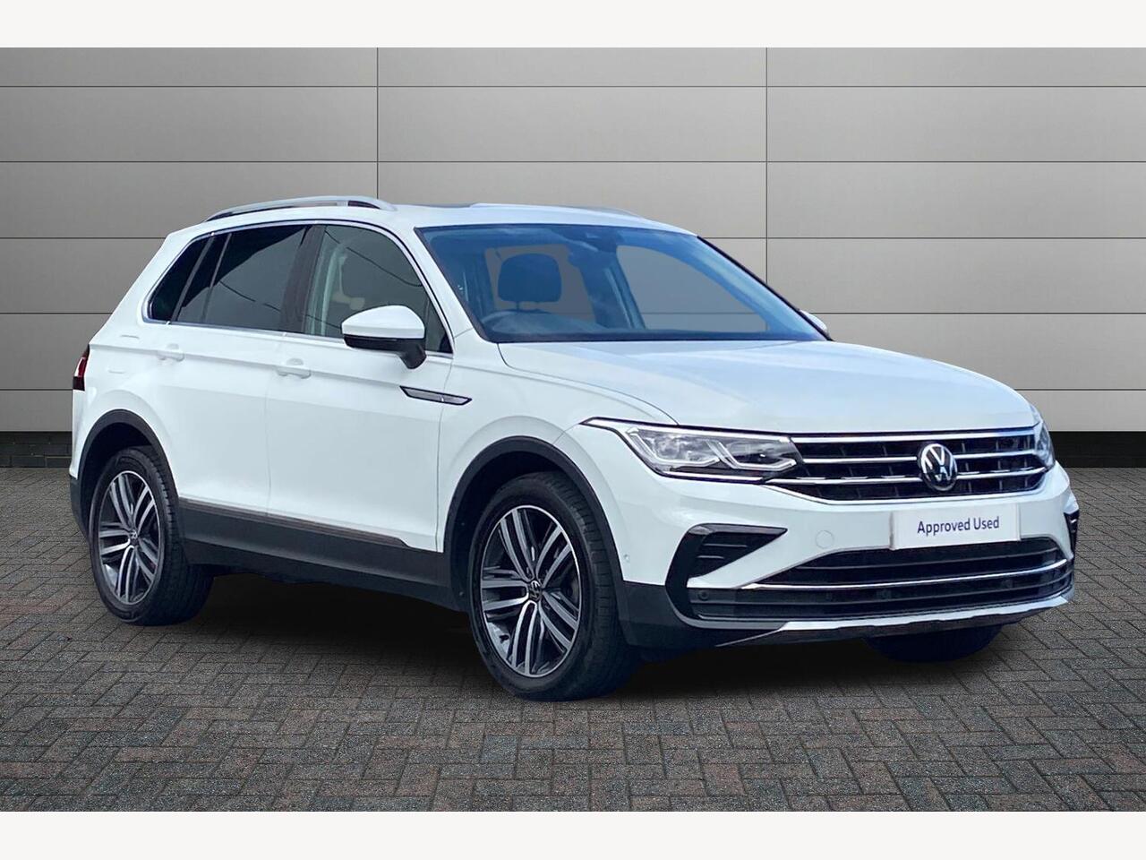 Main listing image - Volkswagen Tiguan