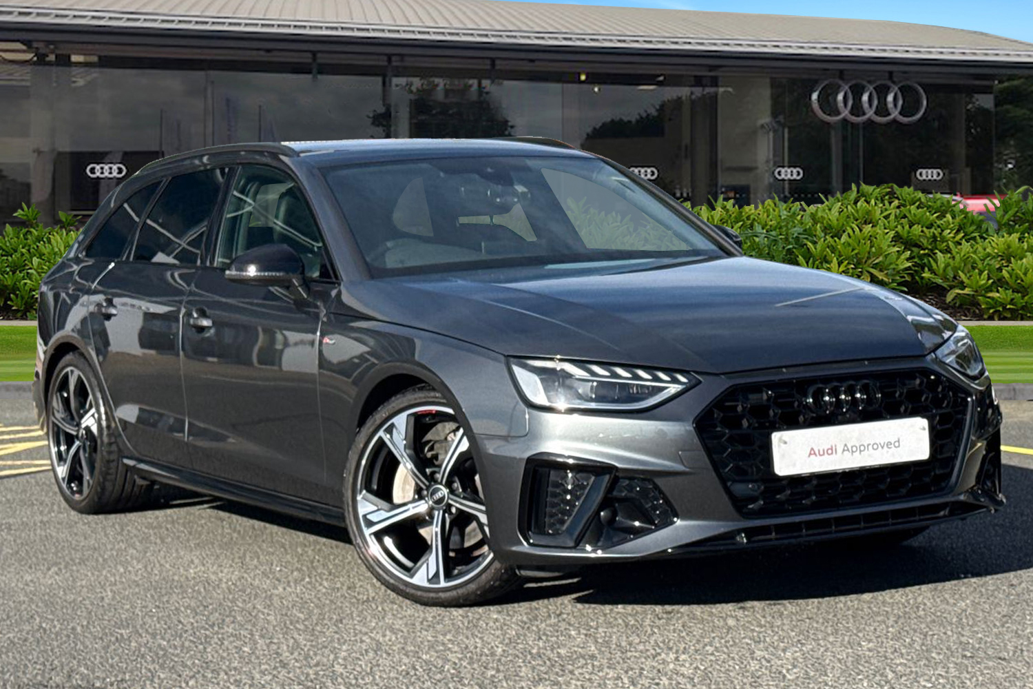 Main listing image - Audi A4