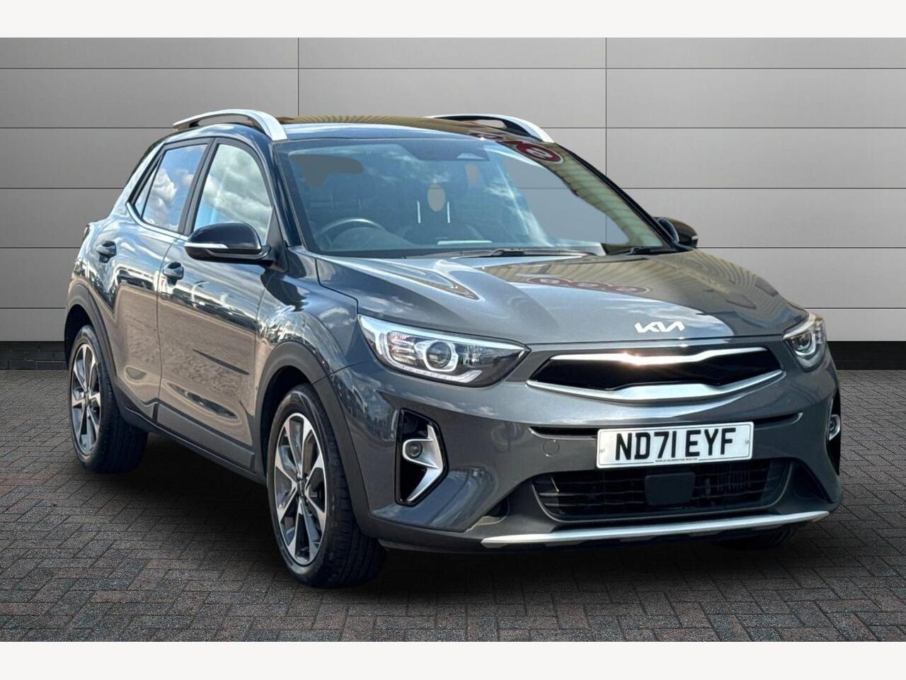 Main listing image - Kia Stonic