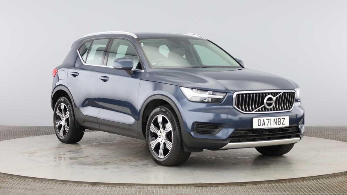 Main listing image - Volvo XC40