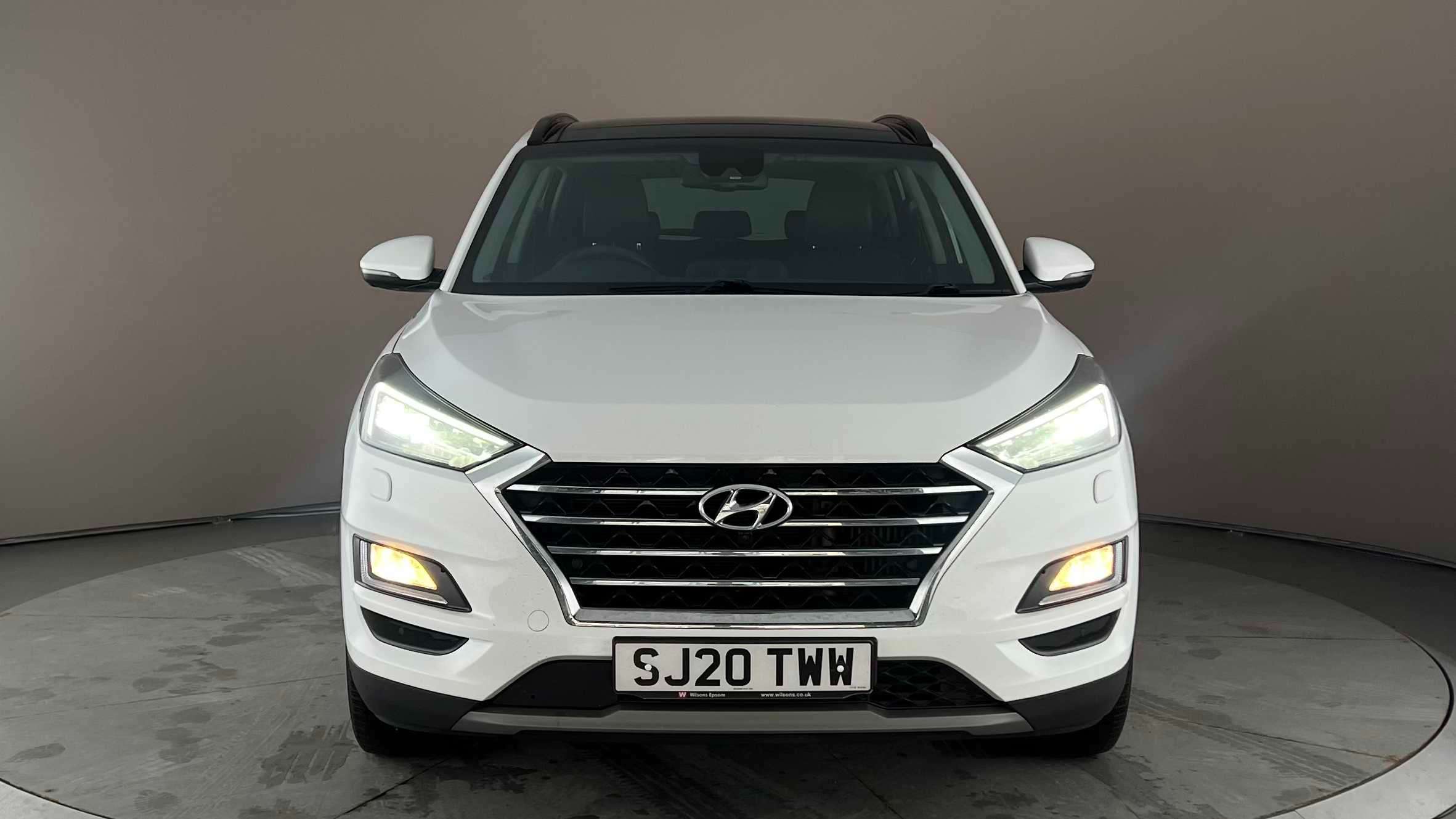 Main listing image - Hyundai Tucson