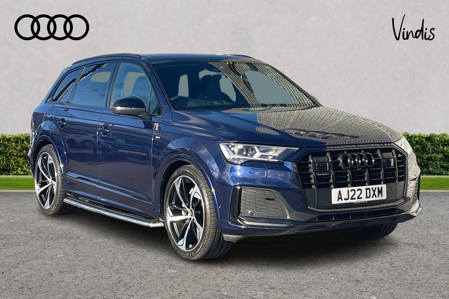 Main listing image - Audi Q7