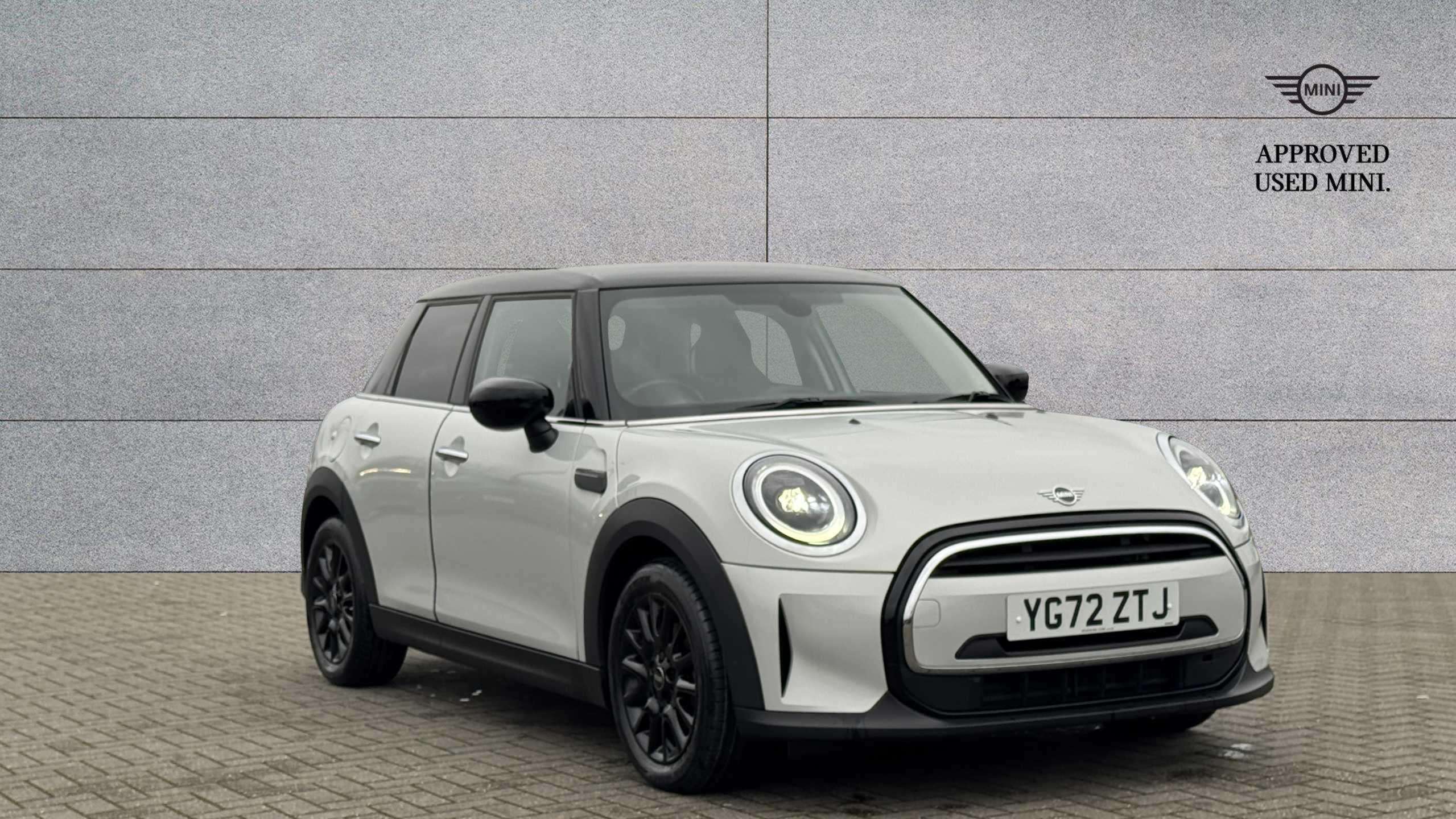 Main listing image - MINI Hatchback 5dr