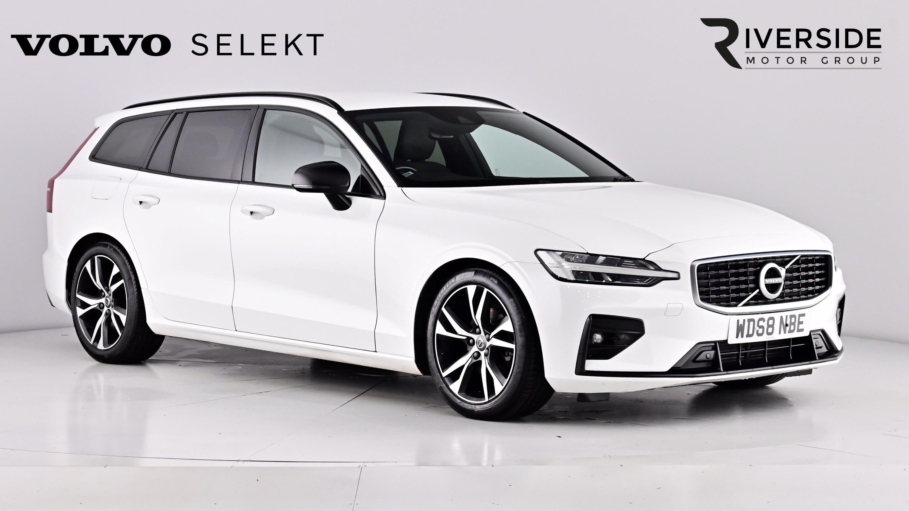 Main listing image - Volvo V60