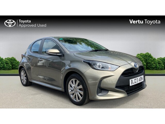 Main listing image - Toyota Yaris