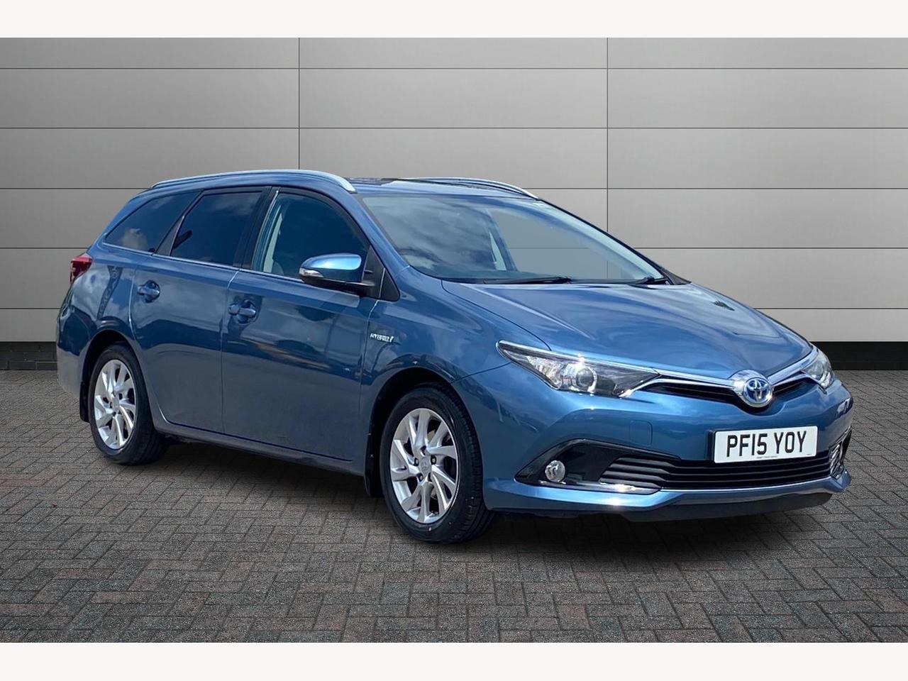 Main listing image - Toyota Auris Touring Sport