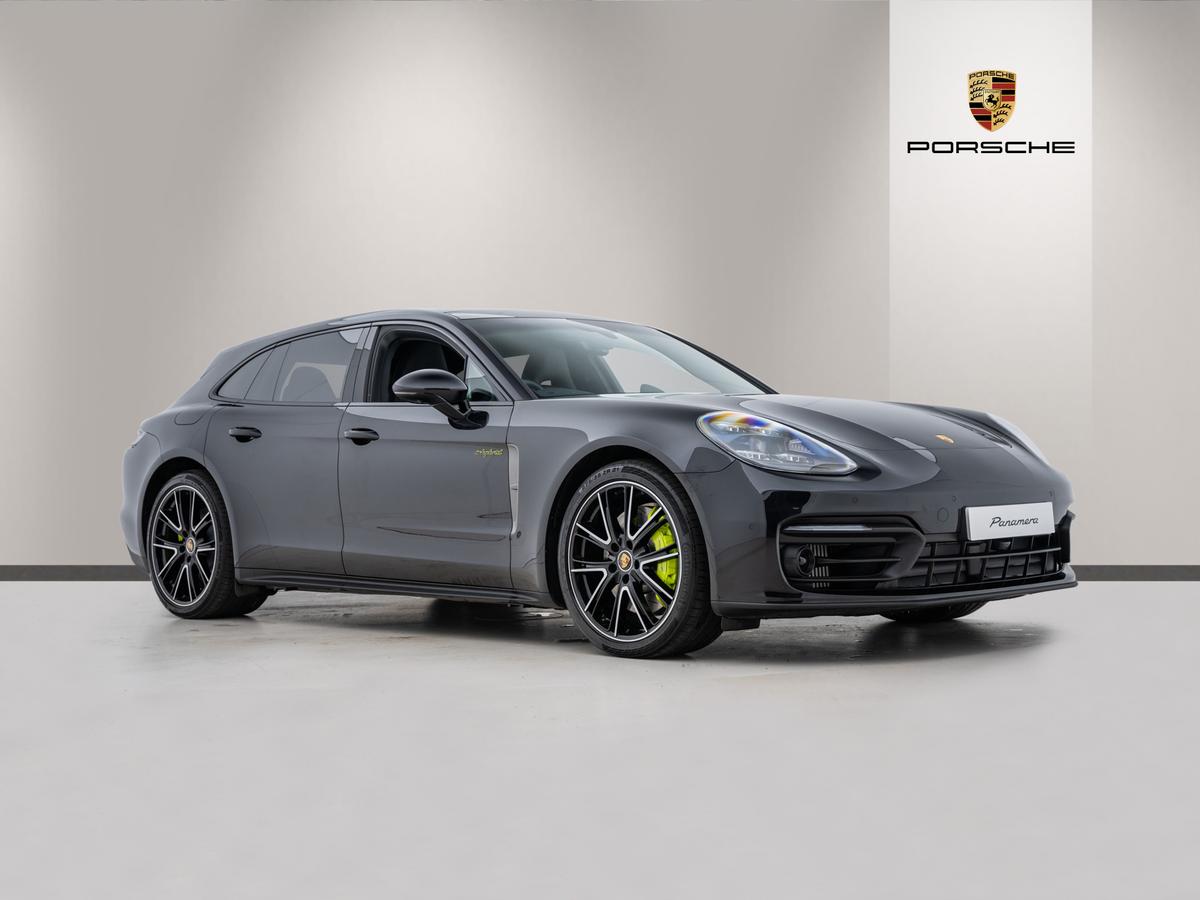 Main listing image - Porsche Panamera Sport Turismo