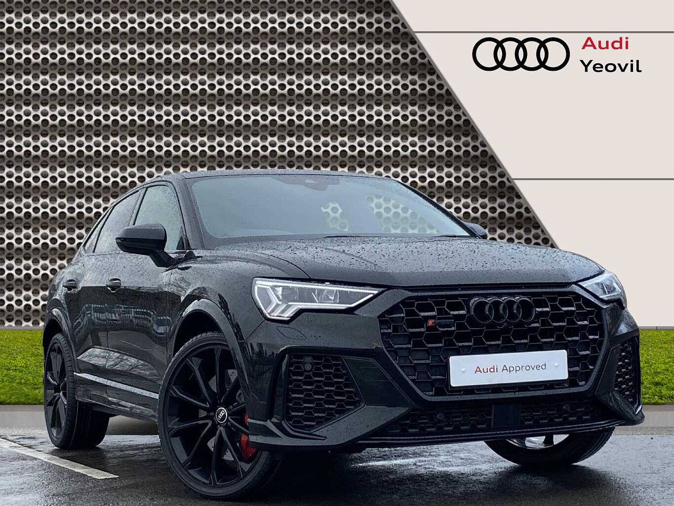 Main listing image - Audi RS Q3