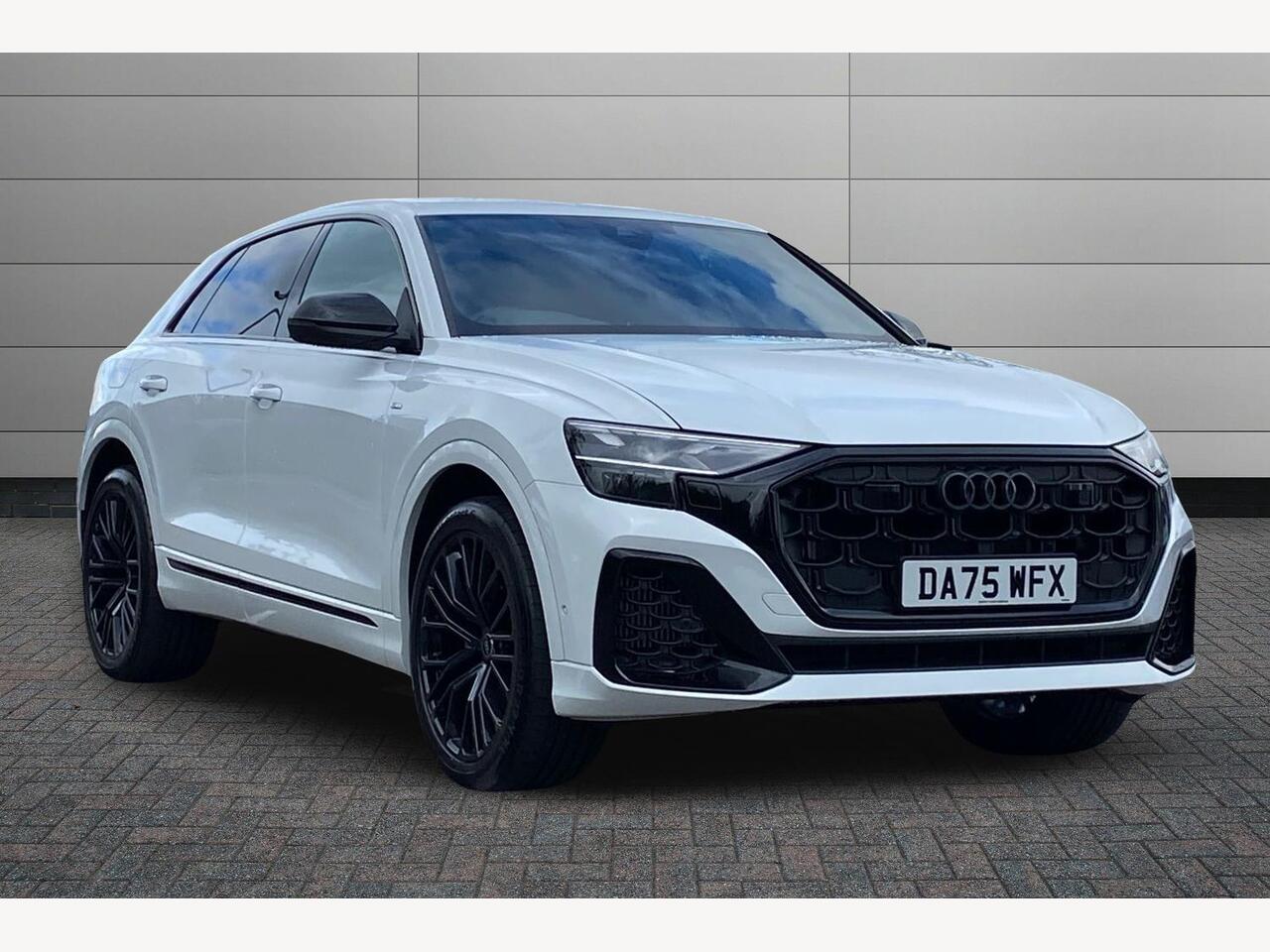 Main listing image - Audi Q8