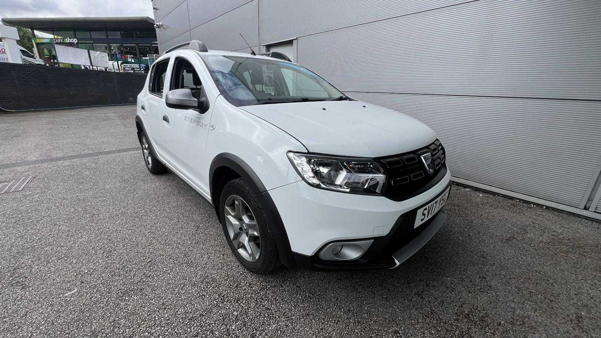 Main listing image - Dacia Sandero Stepway