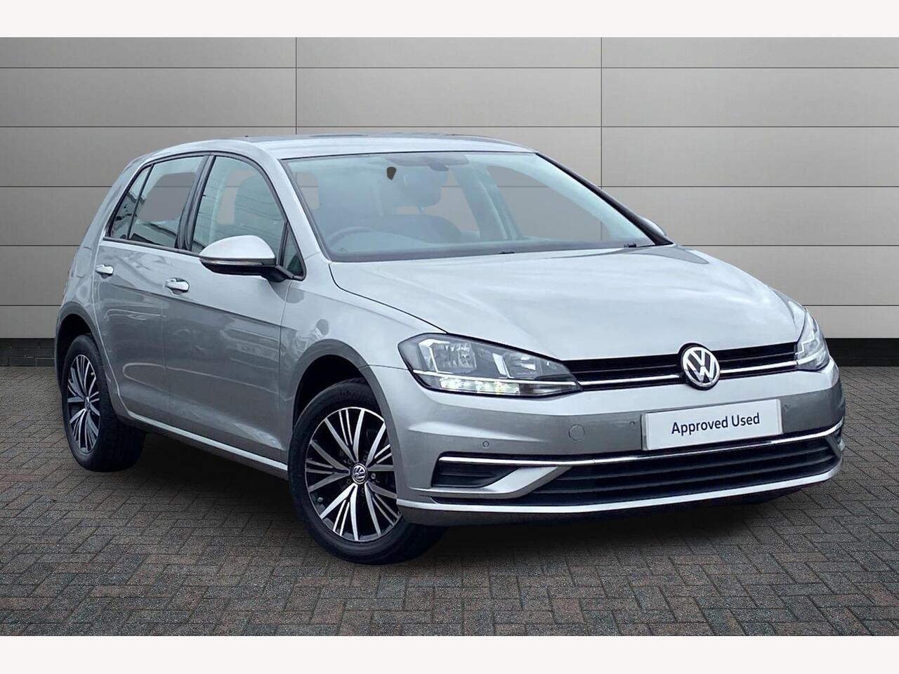 Main listing image - Volkswagen Golf