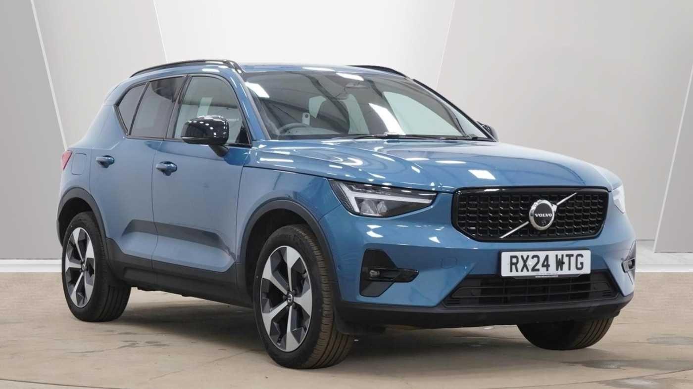 Main listing image - Volvo XC40