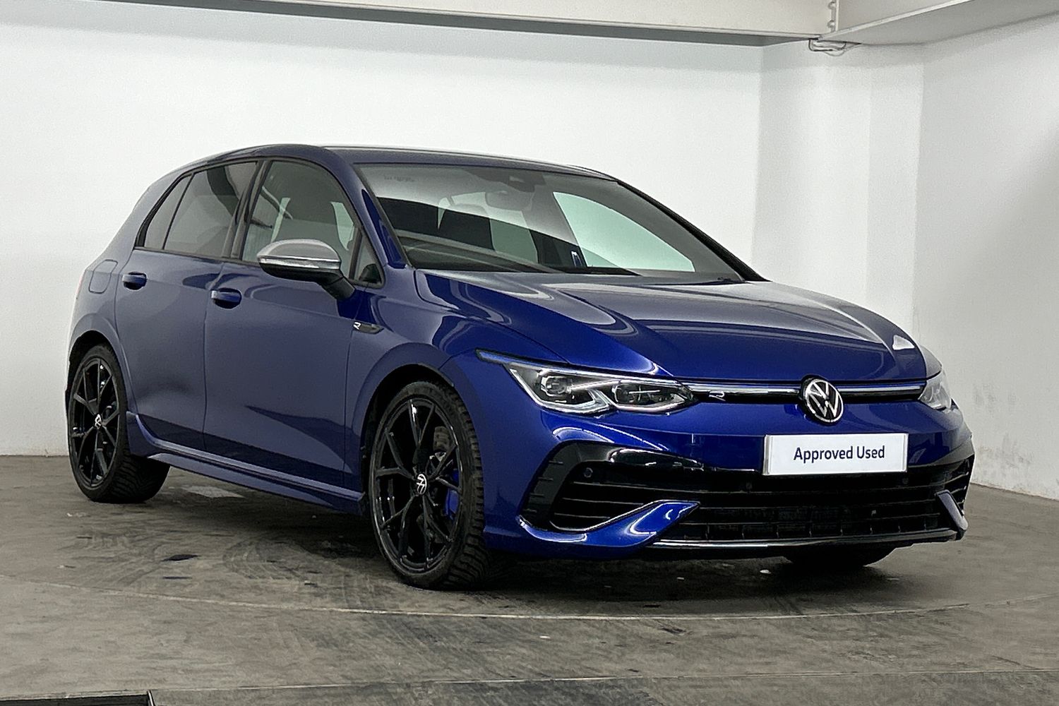 Main listing image - Volkswagen Golf R