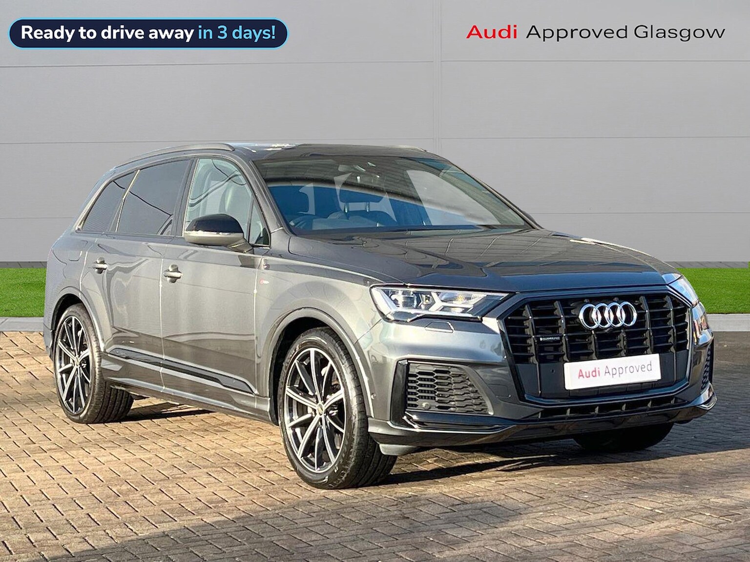 Main listing image - Audi Q7