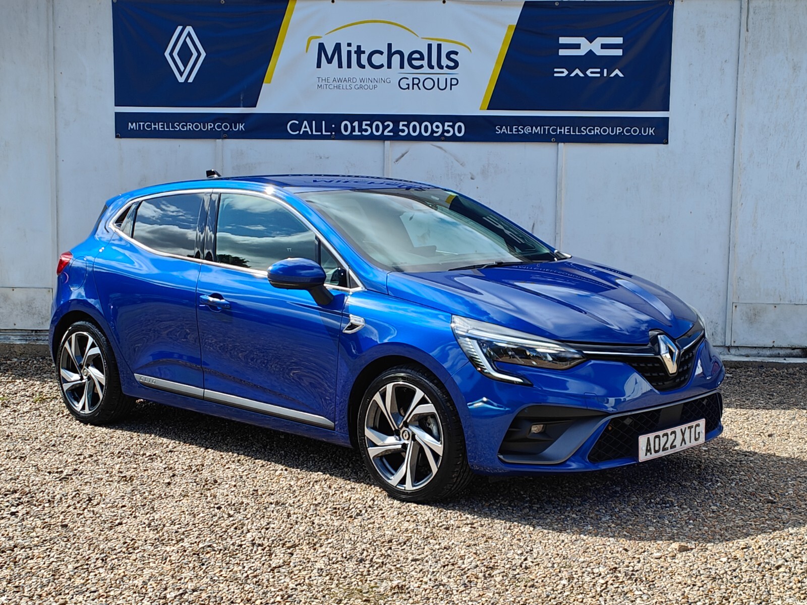 Main listing image - Renault Clio