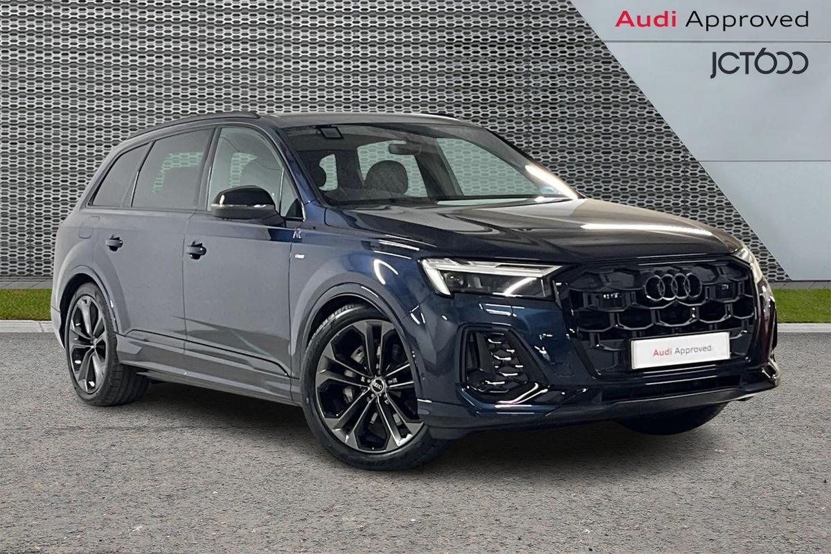Main listing image - Audi Q7