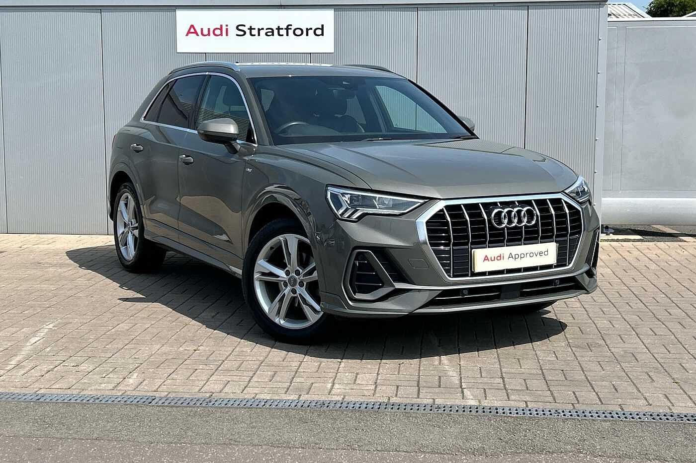 Main listing image - Audi Q3