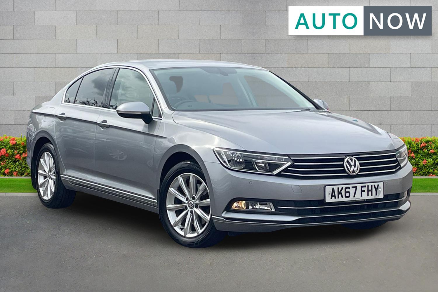 Main listing image - Volkswagen Passat