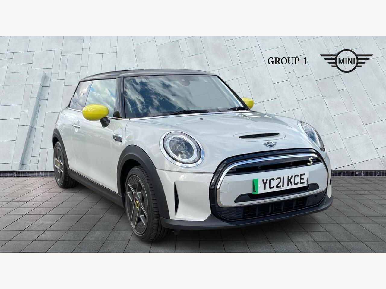 Main listing image - MINI Hatchback