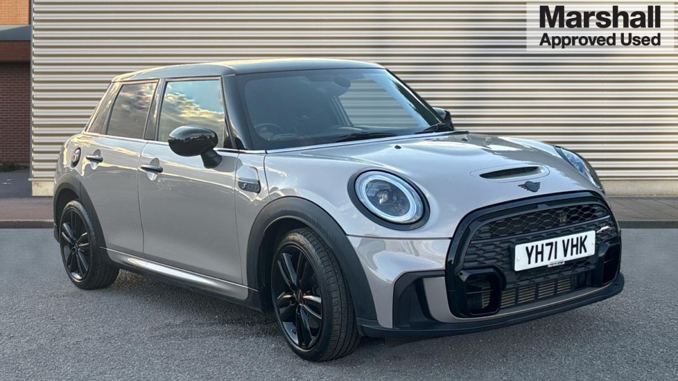 Main listing image - MINI Hatchback 5dr