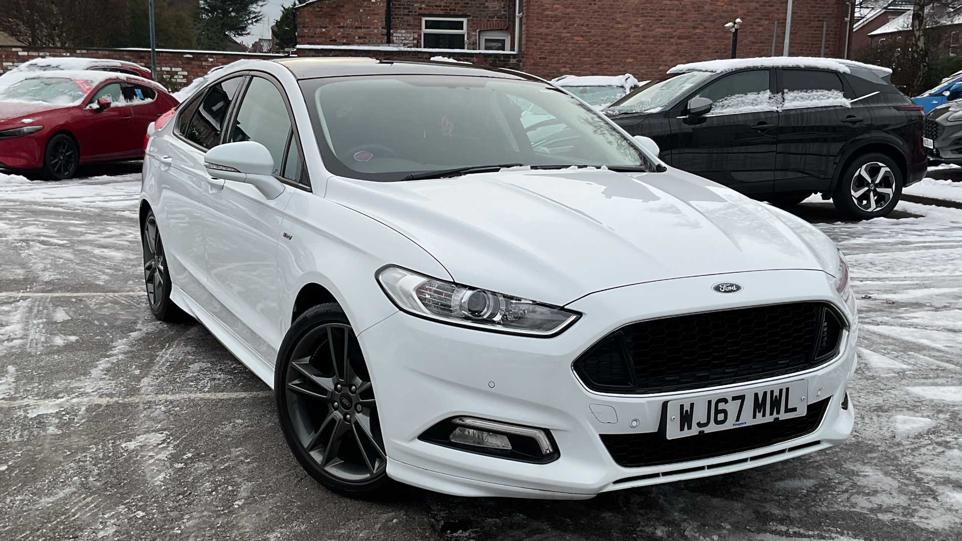 Main listing image - Ford Mondeo