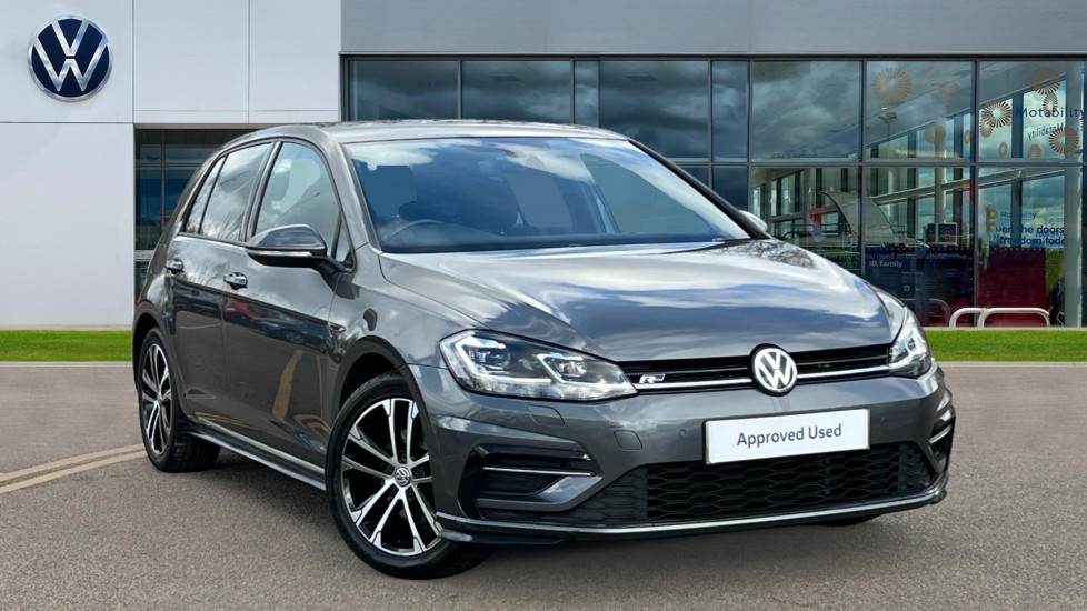 Main listing image - Volkswagen Golf