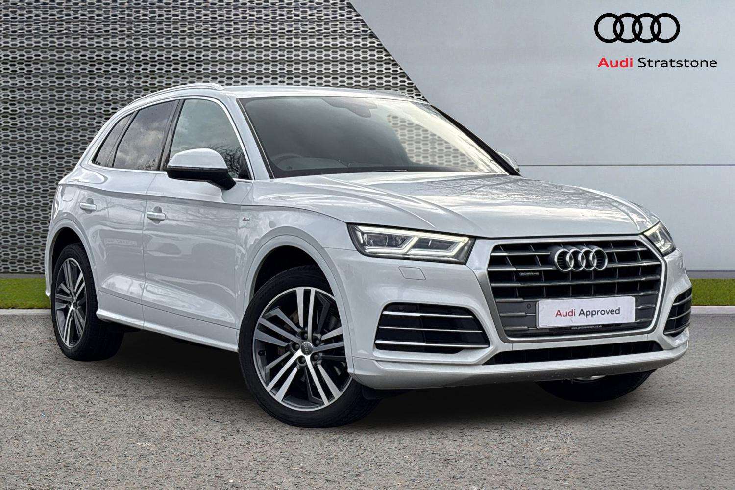 Main listing image - Audi Q5