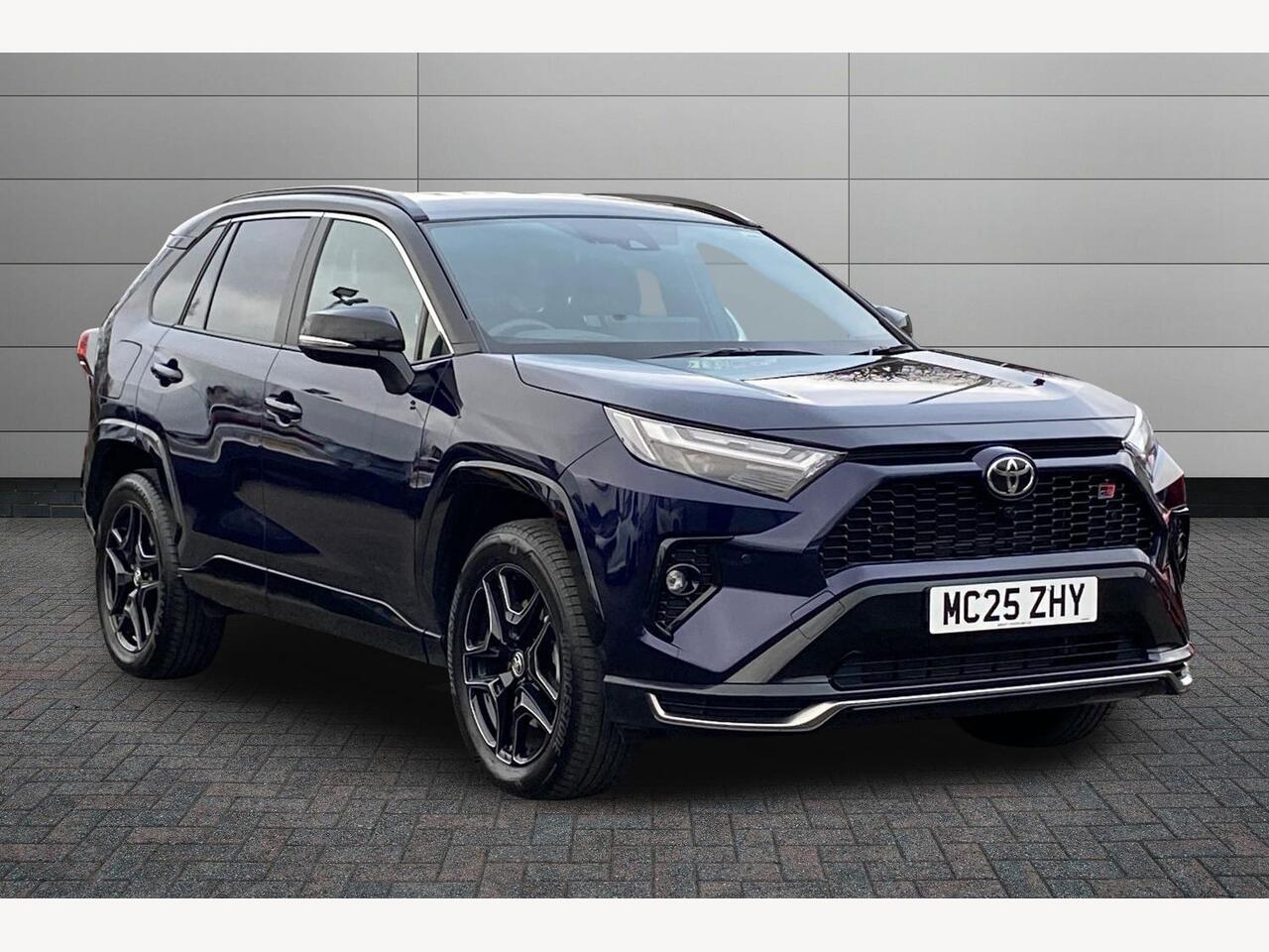 Main listing image - Toyota RAV4