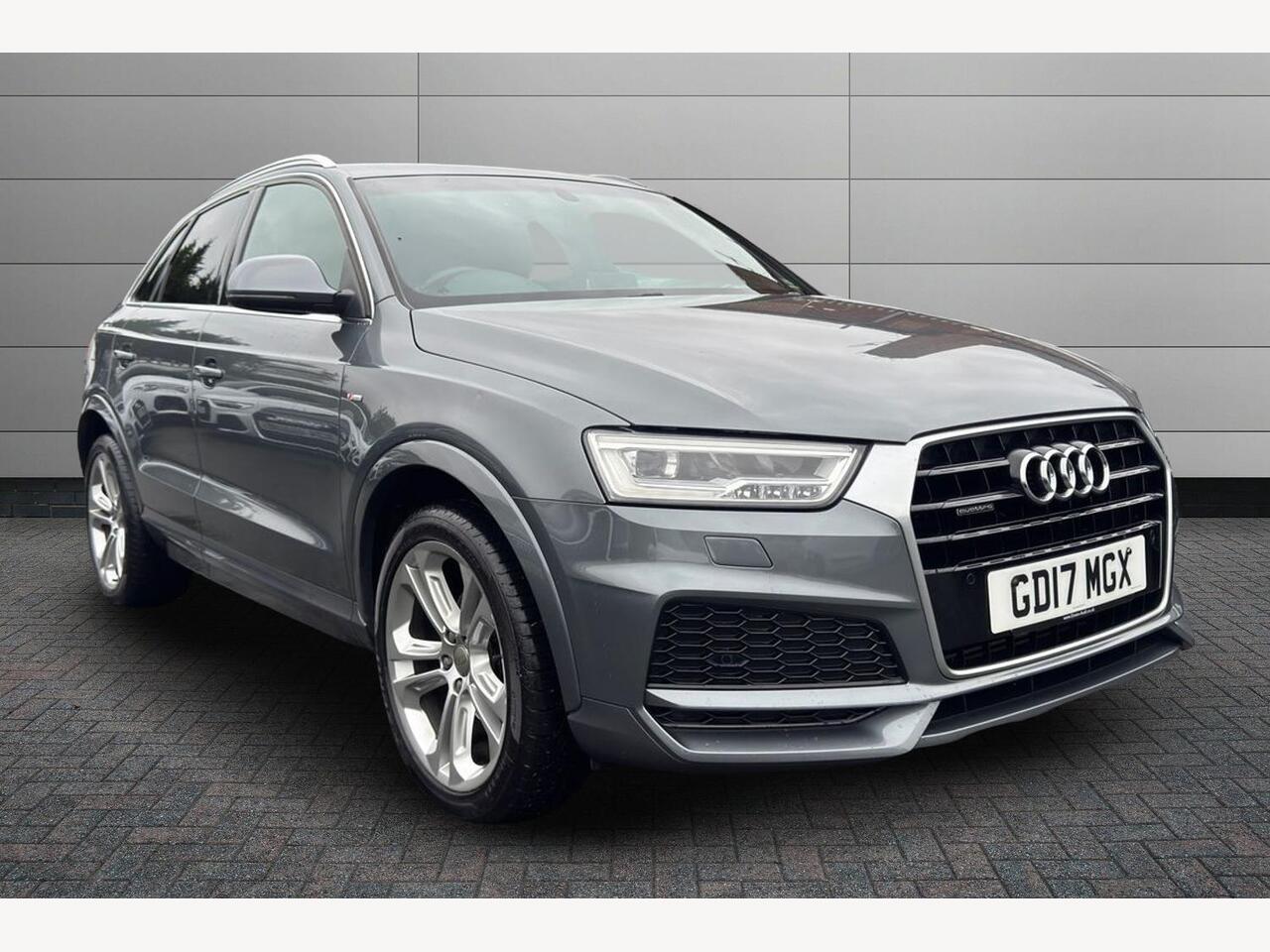 Main listing image - Audi Q3