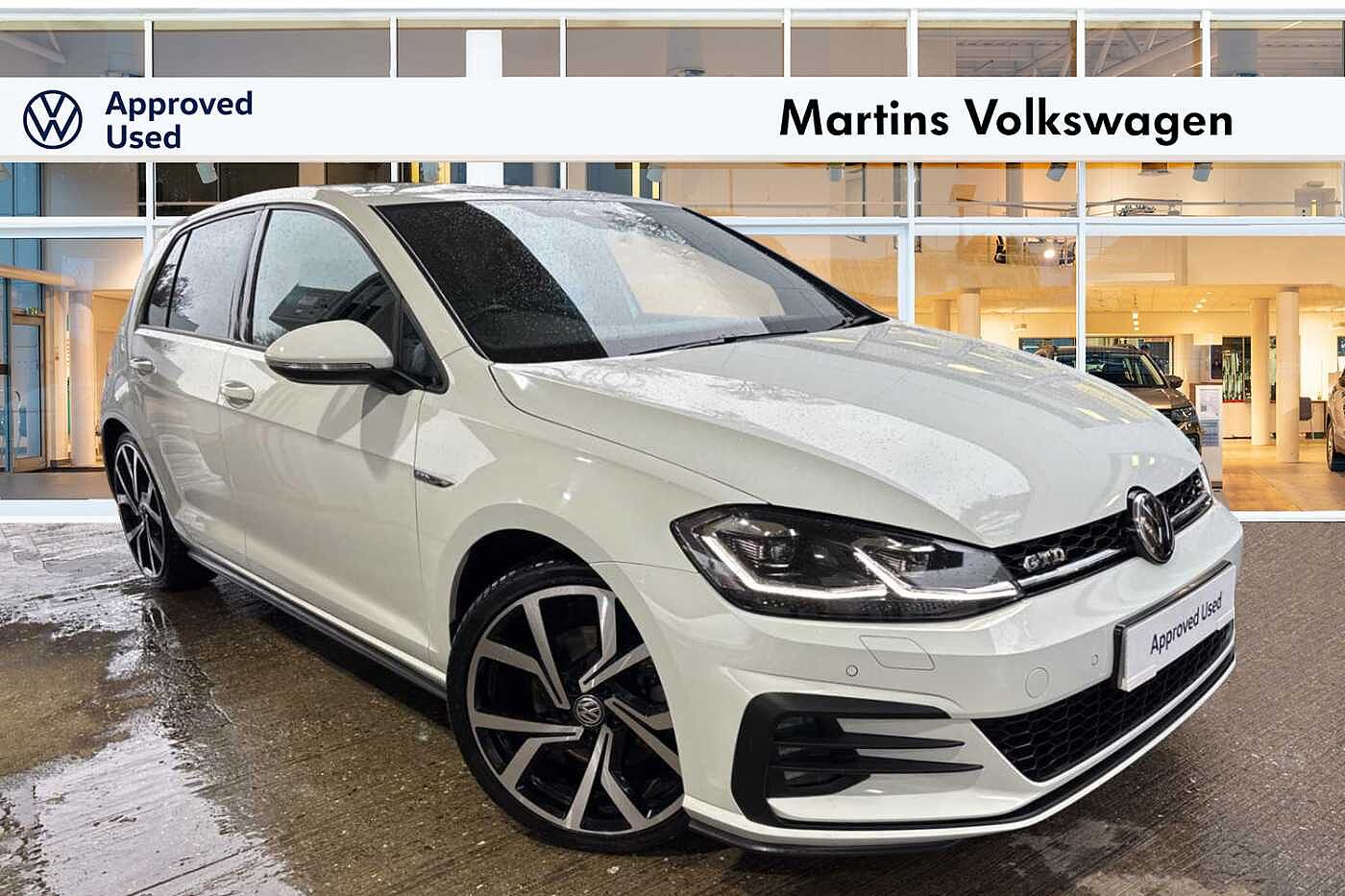 Main listing image - Volkswagen Golf