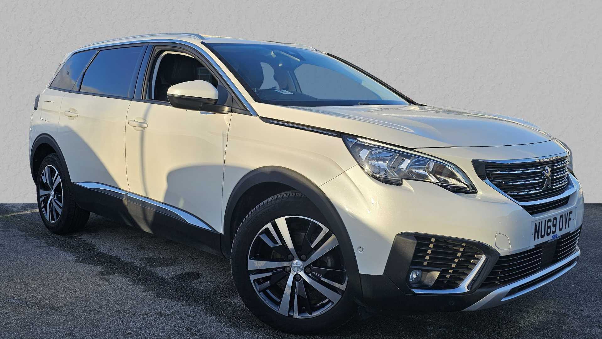 Main listing image - Peugeot 5008